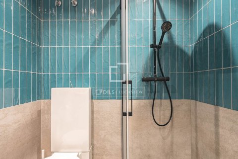 Apartamento de 3 dormitorios en venta en Barcelona, Cataluña, Spain № 6811 - foto 28