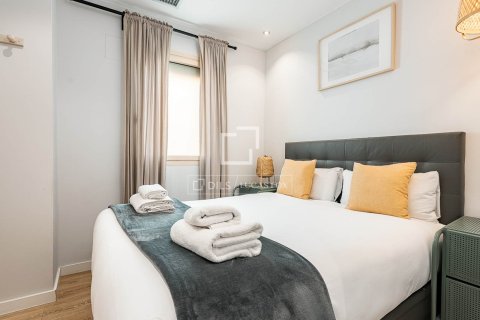 Apartamento de 3 dormitorios en venta en Barcelona, Cataluña, Spain № 6811 - foto 10