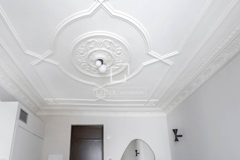 Apartamento de 1 dormitorio en venta en Barcelona, Cataluña, Spain № 6815 - foto 27