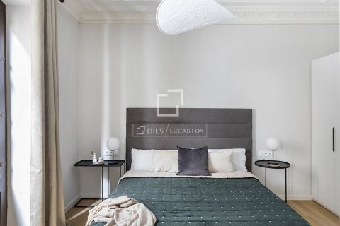 Apartamento de 1 dormitorio en venta en Barcelona, Cataluña, Spain № 6815 - foto 16