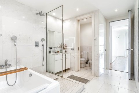3 bedrooms penthouse for sale in Barcelona, Catalonia, Spain № 6814 - photo 21