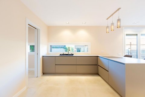 Сasa en venta en Sant Cugat del Vallès, Barcelona, Cataluña, Spain № 3608 - foto 25