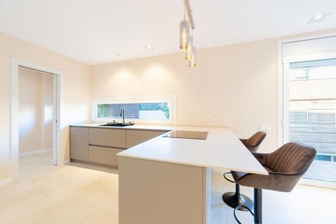 Сasa en venta en Sant Cugat del Vallès, Barcelona, Cataluña, Spain № 3608 - foto 26