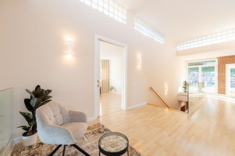 Сasa en venta en Sant Cugat del Vallès, Barcelona, Cataluña, Spain № 3608 - foto 29