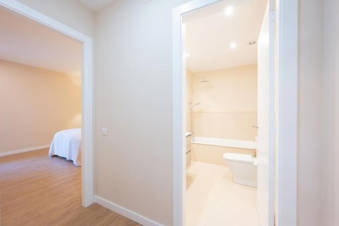 Сasa en venta en Sant Cugat del Vallès, Barcelona, Cataluña, Spain № 3608 - foto 7