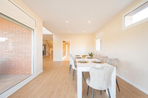 Сasa en venta en Sant Cugat del Vallès, Barcelona, Cataluña, Spain № 3608 - foto 21