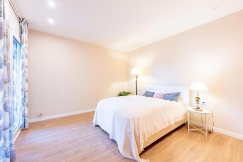 Сasa en venta en Sant Cugat del Vallès, Barcelona, Cataluña, Spain № 3608 - foto 9