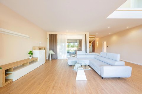 Сasa en venta en Sant Cugat del Vallès, Barcelona, Cataluña, Spain № 3608 - foto 17