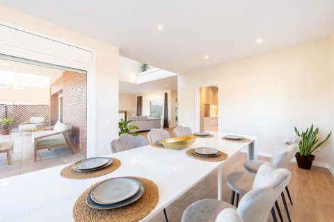 Сasa en venta en Sant Cugat del Vallès, Barcelona, Cataluña, Spain № 3608 - foto 22