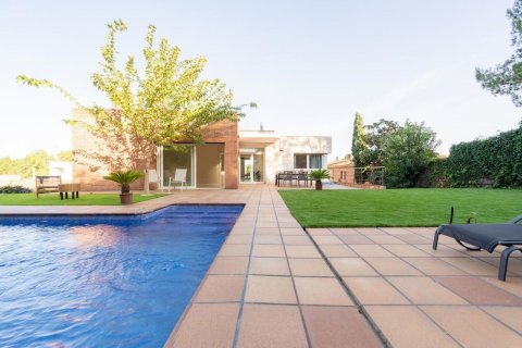 Сasa en venta en Sant Cugat del Vallès, Barcelona, Cataluña, Spain № 3608
