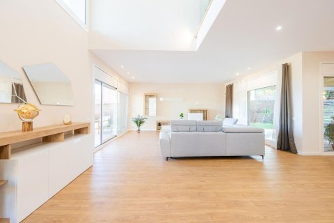 Сasa en venta en Sant Cugat del Vallès, Barcelona, Cataluña, Spain № 3608 - foto 20