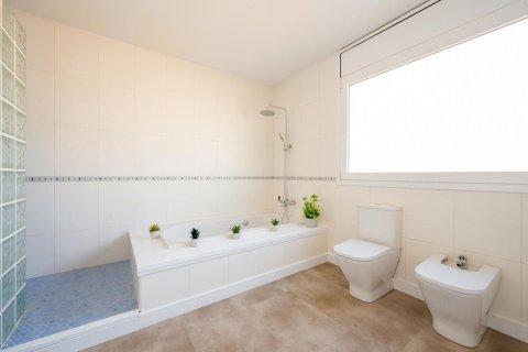 Сasa en venta en Sant Cugat del Vallès, Barcelona, Cataluña, Spain № 3608 - foto 30