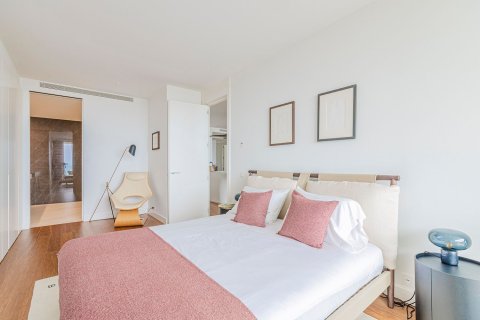 Apartamento de 3 dormitorios en venta en Barcelona, Cataluña, Spain № 3609 - foto 9