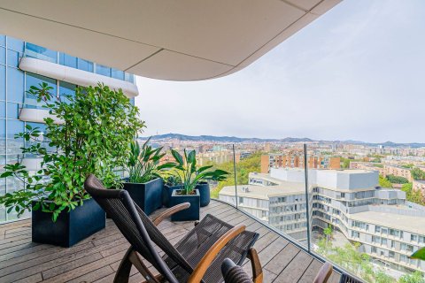 Apartamento de 3 dormitorios en venta en Barcelona, Cataluña, Spain № 3609 - foto 17