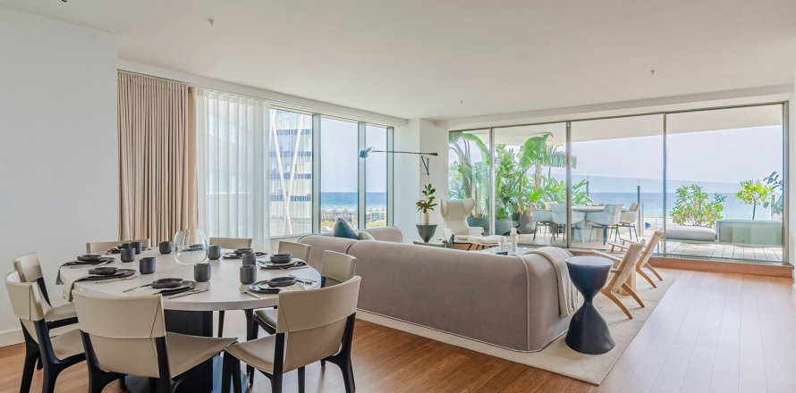 Apartamento de 3 dormitorios en venta en Barcelona, Cataluña, Spain № 3609