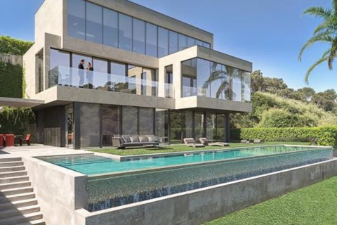 Сasa en venta en Lloret de Mar, Gerona, Cataluña, Spain № 3607 - foto 3