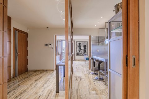 Apartamento de 3 dormitorios en venta en Barcelona, Cataluña, Spain № 6231 - foto 13