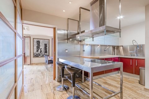 Apartamento de 3 dormitorios en venta en Barcelona, Cataluña, Spain № 6231 - foto 12