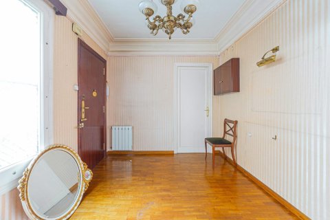Купить квартиру в Барселона, Испания с 5 комнат, 130м², № 6230 - фото 28