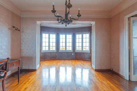 Apartamento de 4 dormitorios en venta en Barcelona, Cataluña, Spain № 6230