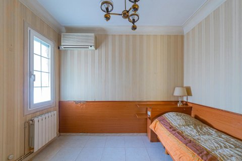 Купить квартиру в Барселона, Испания с 5 комнат, 130м², № 6230 - фото 23