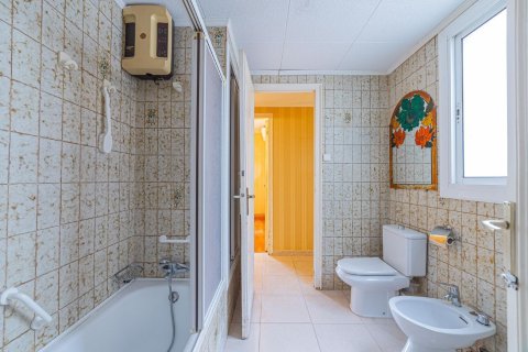 Купить квартиру в Барселона, Испания с 5 комнат, 130м², № 6230 - фото 13