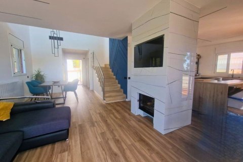 Сasa de 4 dormitorios en venta en Calafell, Tarragona, Cataluña, Spain № 6228 - foto 20