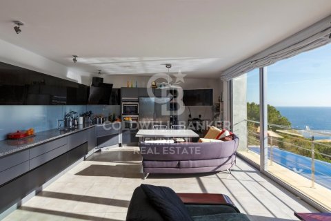 Villa de 4 dormitorios en venta en Palafrugell, Gerona, Cataluña, Spain № 5765 - foto 4