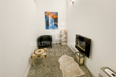Propiedad comercial de 153 m² en venta en Barcelona, Cataluña, Spain № 5764 - foto 4
