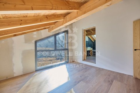 Сasa de 3 dormitorios en venta en Cataluña, Spain № 5767 - foto 21