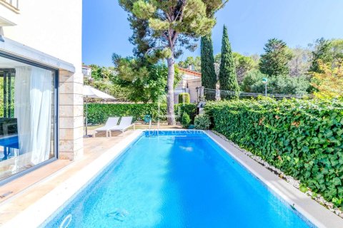 Villa de 4 dormitorios en venta en Sitges, Barcelona, Cataluña, Spain № 3882