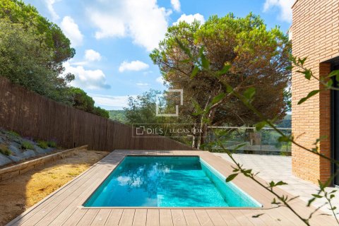 Villa de 4 dormitorios en venta en Vallromanes, Barcelona, Cataluña, Spain № 3885 - foto 11