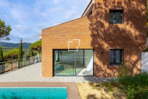 Villa de 4 dormitorios en venta en Vallromanes, Barcelona, Cataluña, Spain № 3885 - foto 13