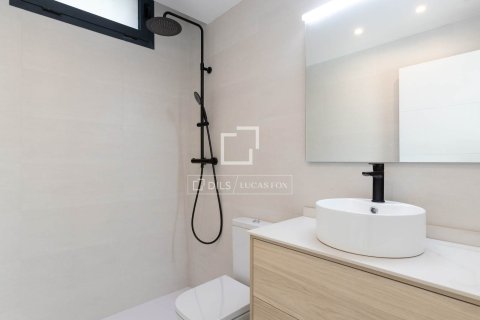 Villa de 4 dormitorios en venta en Vallromanes, Barcelona, Cataluña, Spain № 3885 - foto 17