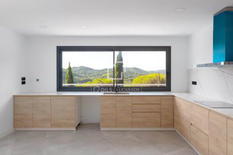Villa de 4 dormitorios en venta en Vallromanes, Barcelona, Cataluña, Spain № 3885 - foto 5