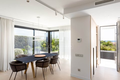 Villa de 6 dormitorios en venta en Montgat, Barcelona, Cataluña, Spain № 3884 - foto 14