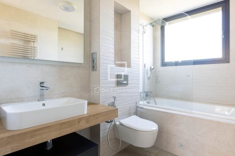 Villa de 6 dormitorios en venta en Montgat, Barcelona, Cataluña, Spain № 3884 - foto 22
