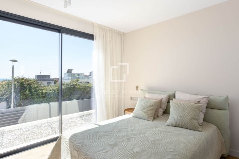 Villa de 6 dormitorios en venta en Montgat, Barcelona, Cataluña, Spain № 3884 - foto 23