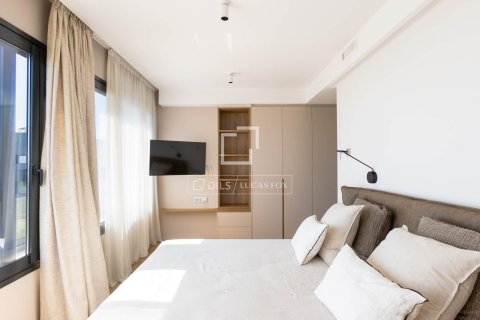 Villa de 6 dormitorios en venta en Montgat, Barcelona, Cataluña, Spain № 3884 - foto 18