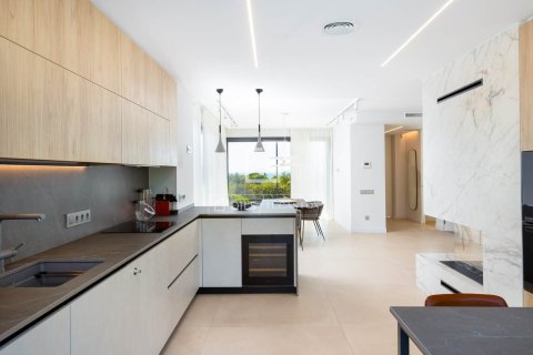 Villa de 6 dormitorios en venta en Montgat, Barcelona, Cataluña, Spain № 3884 - foto 8