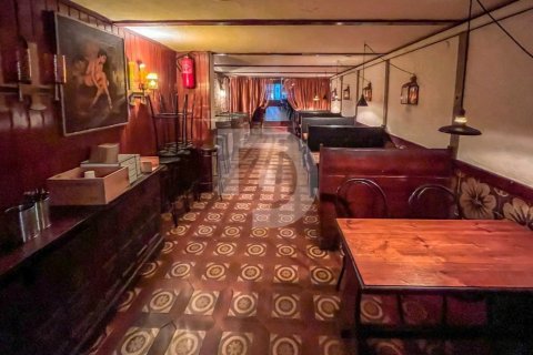 Propiedad comercial de 190 m² en venta en Ciudad Vieja, Barcelona, Cataluña, Spain № 4551 - foto 6