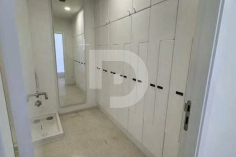 Depósito de 1995 m² en venta en Cataluña, Spain № 4550