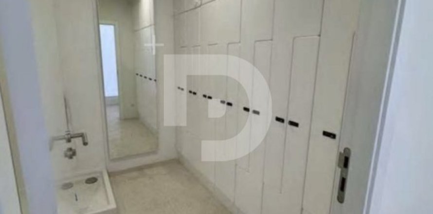 Depósito de 1995 m² en venta en Cataluña, Spain № 4550