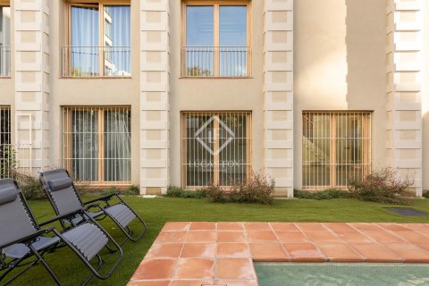 Apartamento de 2 dormitorios en venta en Barcelona, Cataluña, Spain № 4389 - foto 5