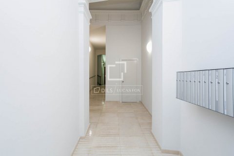 2 bedrooms apartment for sale in Barcelona, Catalonia, Spain № 8779 - photo 25