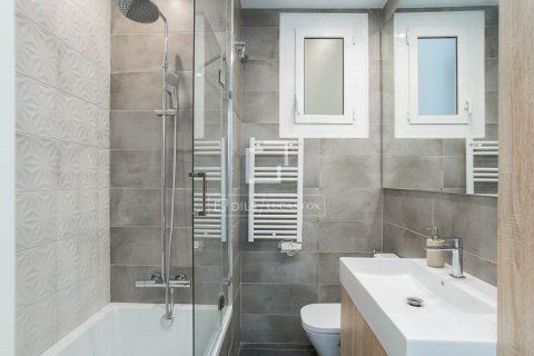 2 bedrooms apartment for sale in Barcelona, Catalonia, Spain № 8779 - photo 6