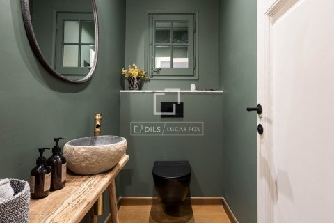 Apartamento de 4 dormitorios en venta en Barcelona, Cataluña, Spain № 8775 - foto 28