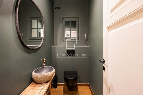 Apartamento de 4 dormitorios en venta en Barcelona, Cataluña, Spain № 8775 - foto 30