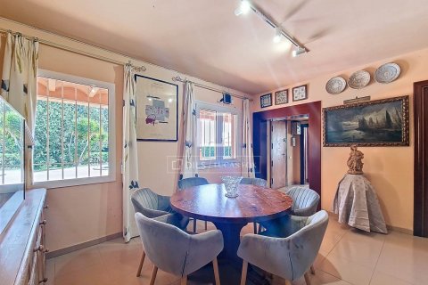 Купить финку в Виланова-и-ла-Желтру, Испания с 5 спален, 248м², № 8777 - фото 22