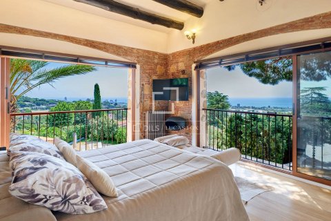 Villa de 6 dormitorios en venta en Cabrera de Mar, Barcelona, Cataluña, Spain № 8770 - foto 19